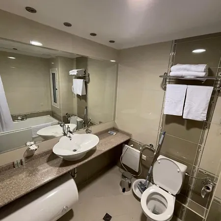 Downtown R Lux شقة *